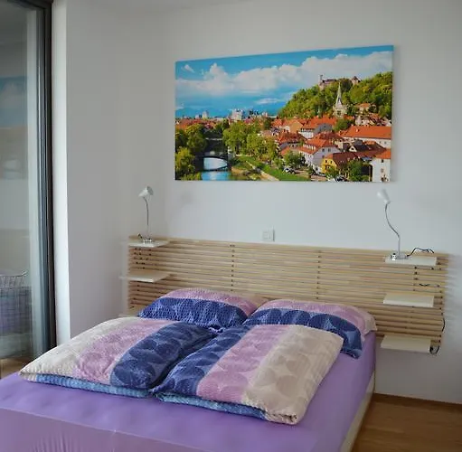 Tiliastay Apartament